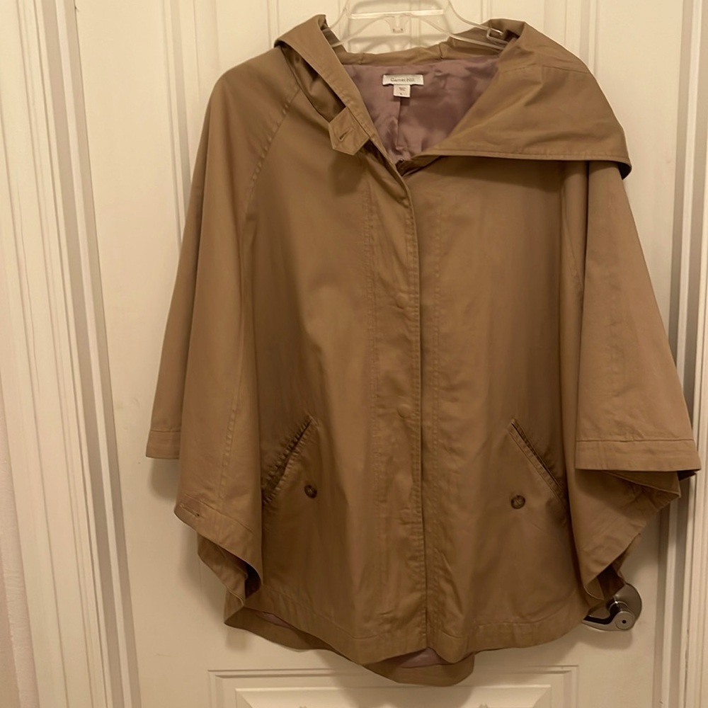 Garnet Hill Hoodie Poncho zipper and snap front women’s Large Tan button sleeve